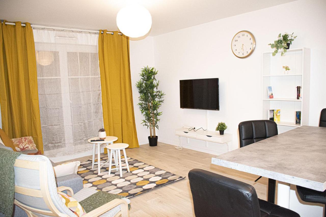 Superbe Appartement Entre Paris Et Disneyland Gagny Exterior photo